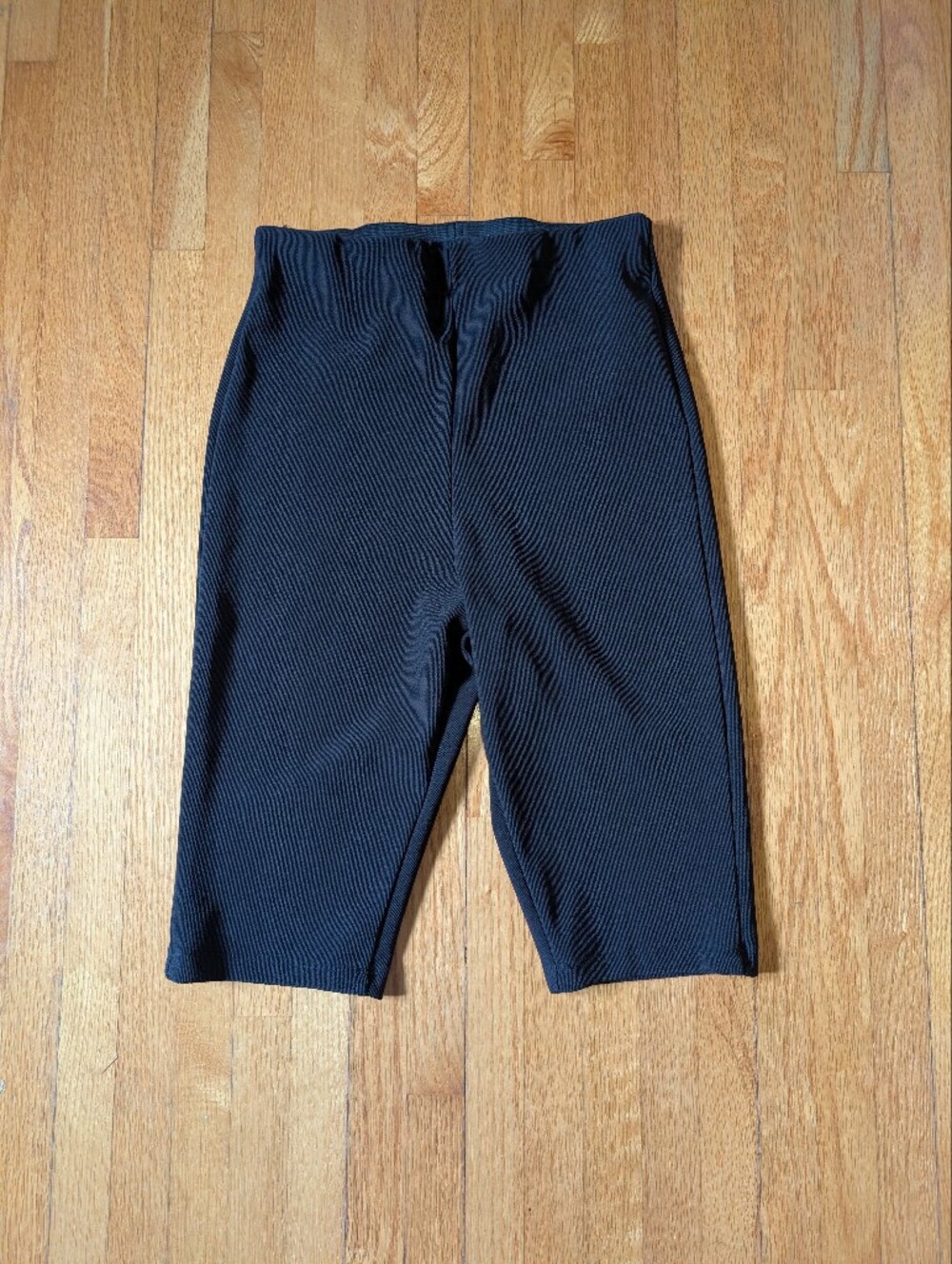 ZARA Black Ribbed High-Waisted Bike Shorts - Size S (11" Inseam)